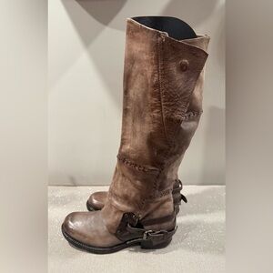 NIB- A.S. 98 Salvador Boots. Size 37. (US 6-5-7) Hard to find. 🦄